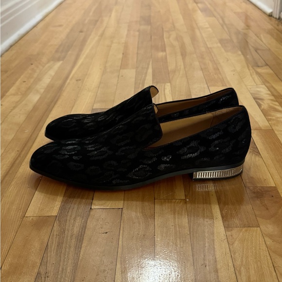 Im selling these Louboutin loafers Taille 48 - Picture 8 of 9